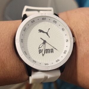New Puma White Analog Watch 《Replica)